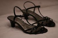 Riemchensandalen Tàmaris, schwarz, 41 Niedersachsen - Herzlake Vorschau