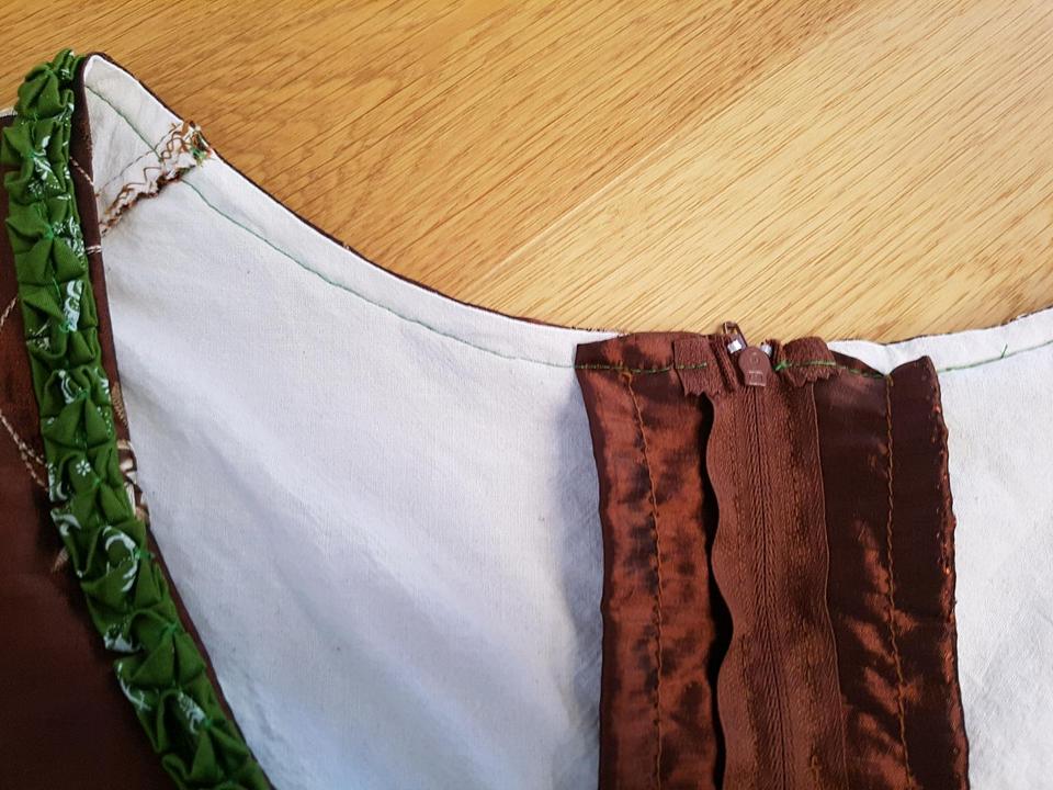Damendirndl, handmade, Größe ca. 38, braun, grün, Dirndl, Kleid in Riedenburg
