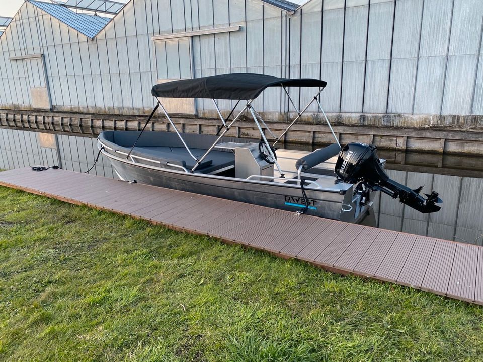 QWEST R500 Boot Motorboot Angelboot Aluboot in Gottmadingen