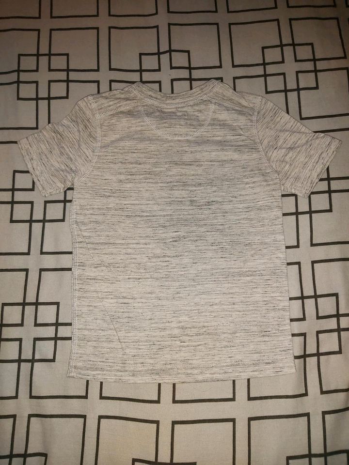 H&M T-Shirt gr.110/116 in Trier