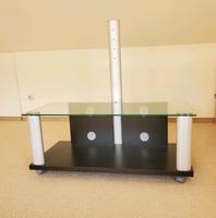 TV Tisch auf Rollen f Fernseher Rolltisch Regal Fernsehtisch Niedersachsen - Northeim Vorschau