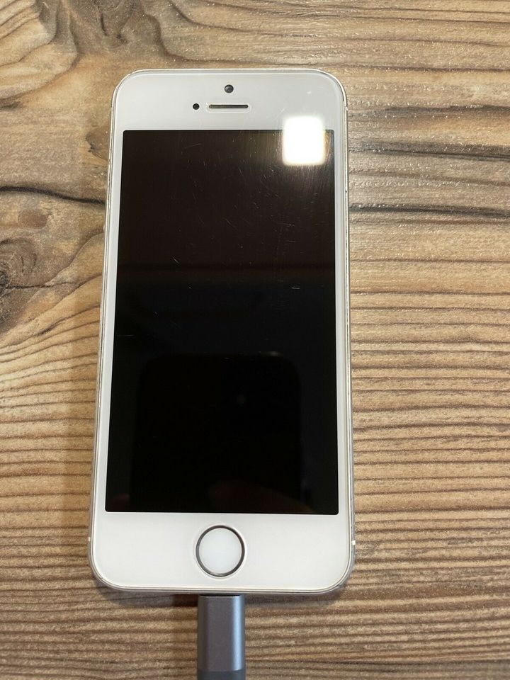 iPhone 5s 32 GB in Bornheim