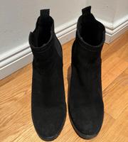 Wildleder Stiefeletten schwarz Gr. 36 Mango Pankow - Prenzlauer Berg Vorschau