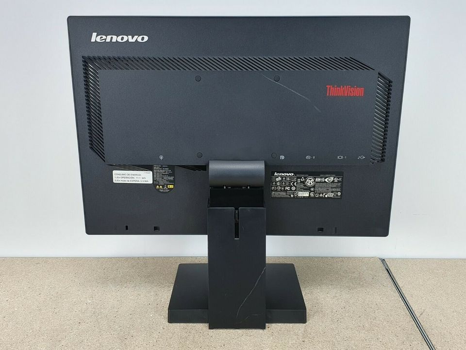 Lenovo LT1952pwD 03X7911 Bildschirm Display 19 Zoll Monitor TFT in Fellbach