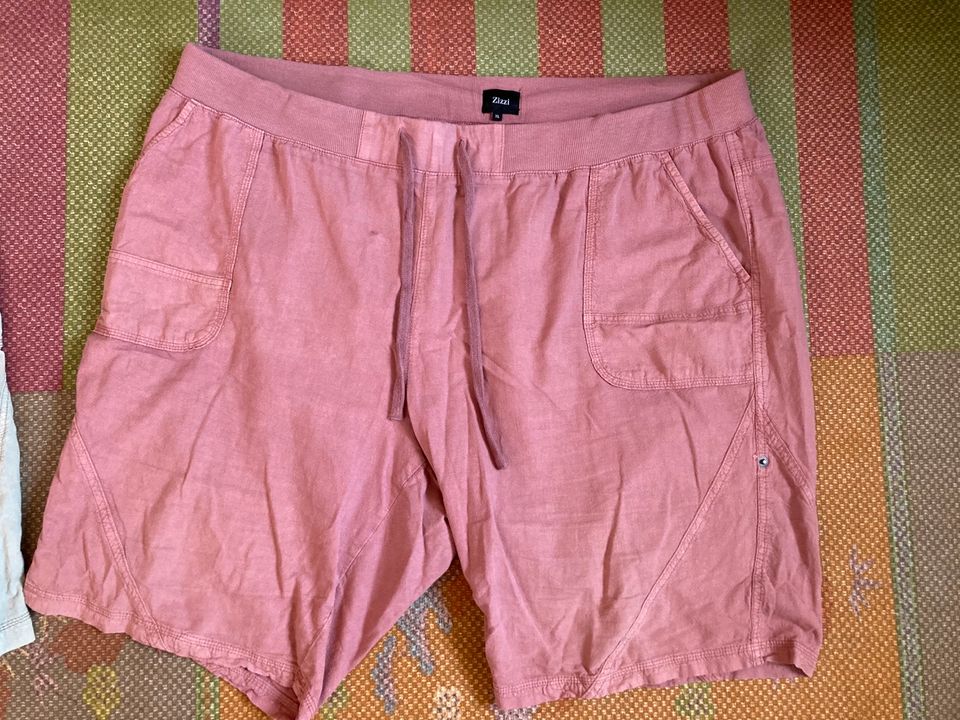 3 ZIZZI Shorts kurze Hose Gr. XL in rosa, beige und grün SETPREIS in  Schleswig-Holstein - Fleckeby | eBay Kleinanzeigen ist jetzt Kleinanzeigen