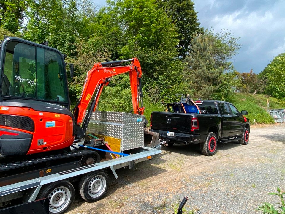 Einfach Bagger mit Fahrer buchen,günstiger und schneller. in Bergisch Gladbach