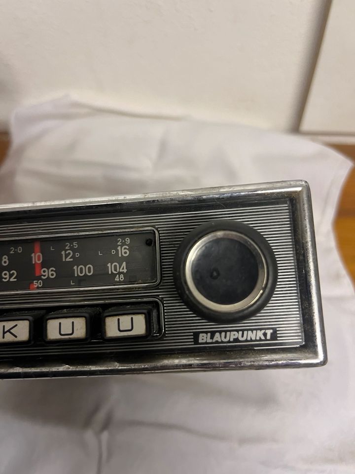 Blaupunkt U108 Radio Oldtimer Nadelstreifen in Mögglingen