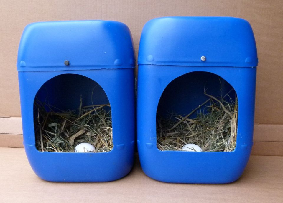 Legenest für Hühner, Enten oder Tauben - Kunststoff 2 Stück in Putlitz