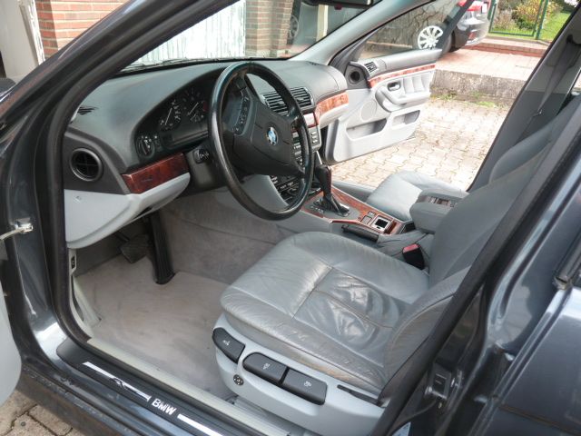 BMW 528i E39 in Rinteln