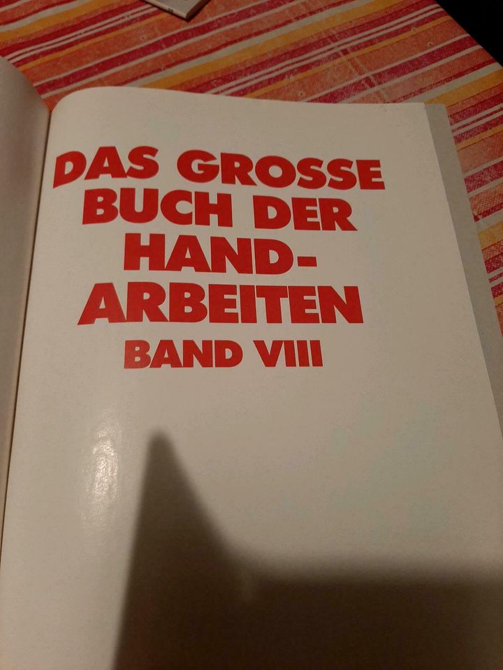 Das große Buch der Handarbeiten Band 8 in Windeck