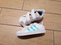 Adidas kindersneaker 24 Sachsen - Wilkau-Haßlau Vorschau