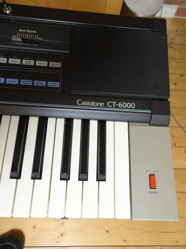 Keyboard Casiotone CT-6000 in Dierdorf
