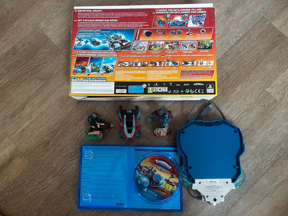 Skylander Super Chargers ps4 wie neu in Teltow