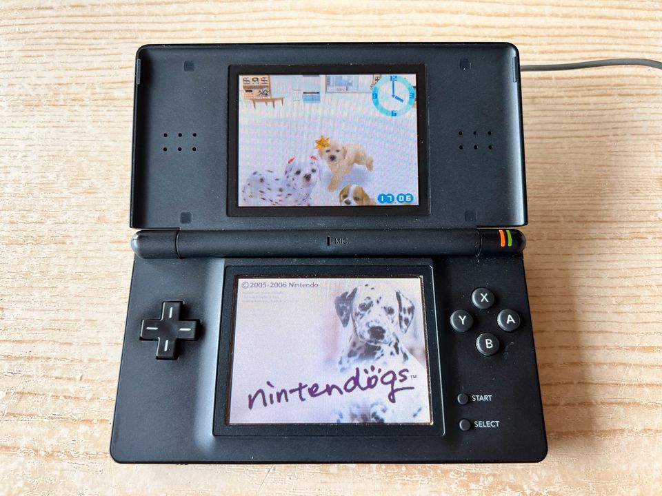 Nintendo DS Lite + zwei Spiele in Bonn