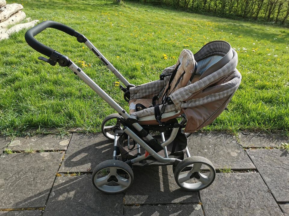 Kinderwagen Gesslein m3 mit Babyschale & Buggyfunktion in Schlüchtern