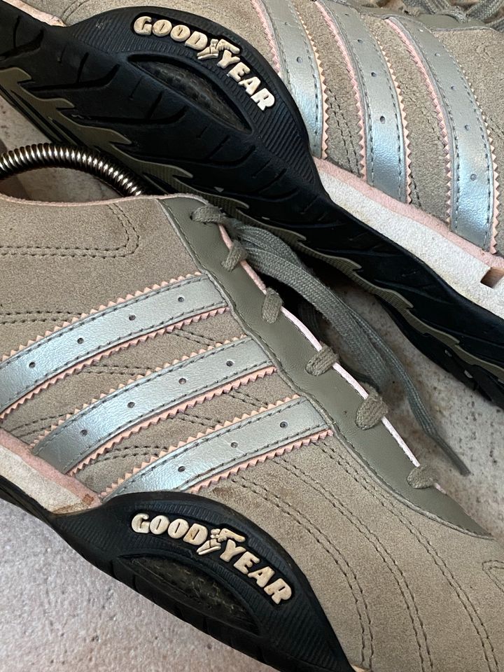 Grau/rosa ADIDAS GOODYEAR Sportschuhe Gr. 7 - 40 2/3 in Büdingen