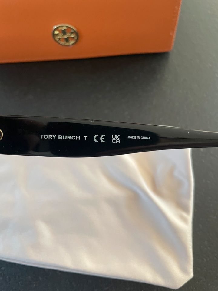 Tory Burch Sonnenbrille neu TY7140UM 1709/8G 57 18 140 3N in Pullach