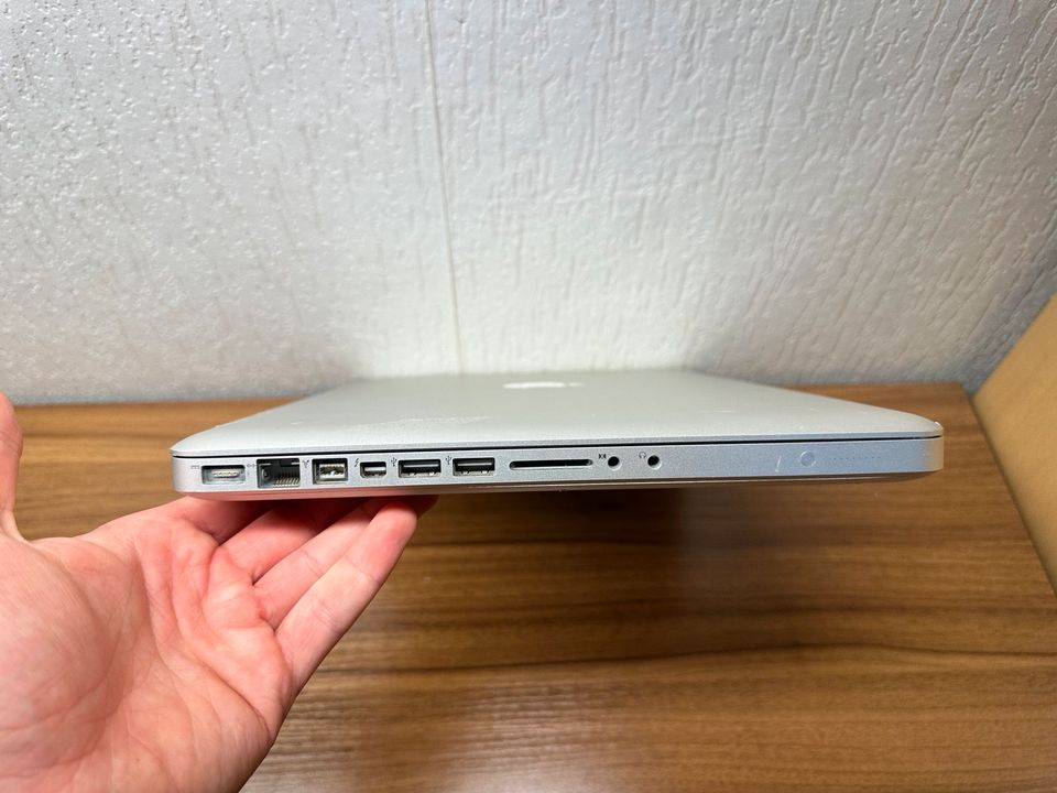 MacBook Pro 15Zoll ✅ Ende 2011 i7 8GB RAM ✅ 240GB SSD in Öhringen