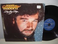 Rock Schallplatte LP / EDDIE RABBITT >STEP BY STEP< Vinyl 1981 Niedersachsen - Ilsede Vorschau