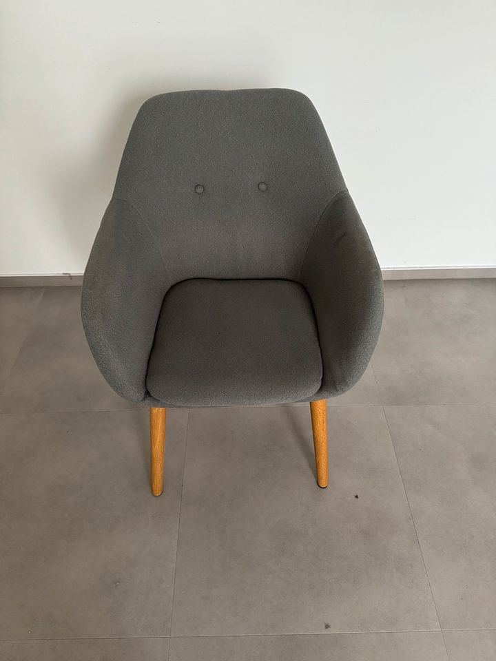 2 Stühle Esszimmerstühle Sessel von Home24 Filz / Holz in Dinslaken