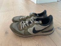 Nike Internationalist Sneaker olivgrün / khaki Herren (Gr. 43) Düsseldorf - Friedrichstadt Vorschau