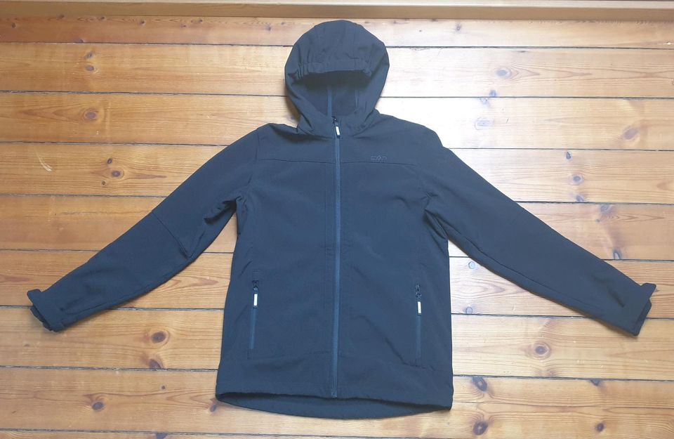 CMP Softshelljacke Gr. 176 schwarz, Outdoor in Kloster Lehnin