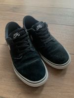 Nike SB Sneaker Schwarz Nordrhein-Westfalen - Voerde (Niederrhein) Vorschau