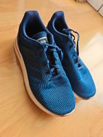 Adidas Hallenschuhe Freizeitschuhe Gr 37 1/3 Hessen - Rosbach (v d Höhe) Vorschau