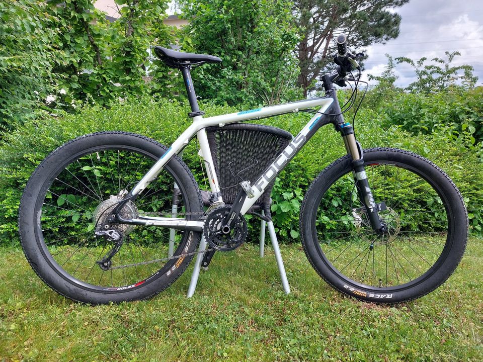 MTB FOCUS Raven Carbon Hardtail Gr. M FOX-Gabel Top Zustand in Aichwald