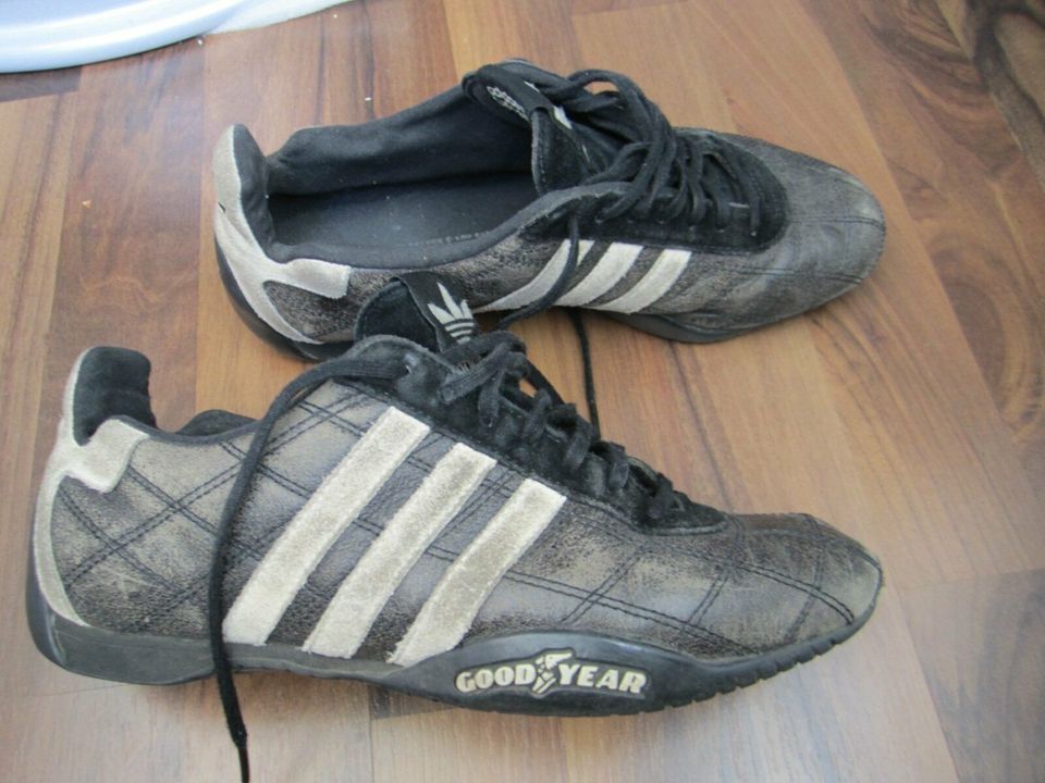 Adidas Rennfahrer/Rennkombi/Kart Racing Schuhe 39 dirt vintage in Bayern -  Freising | eBay Kleinanzeigen ist jetzt Kleinanzeigen