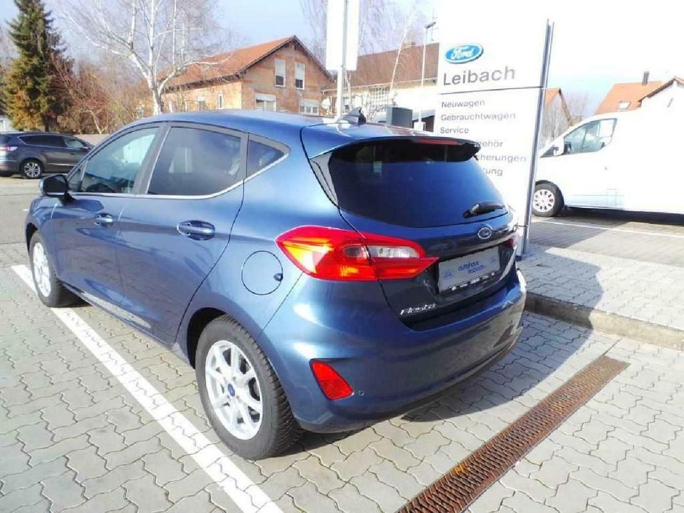 Ford Fiesta 5 t. Titanium, Navi, Winter Paket in Rülzheim