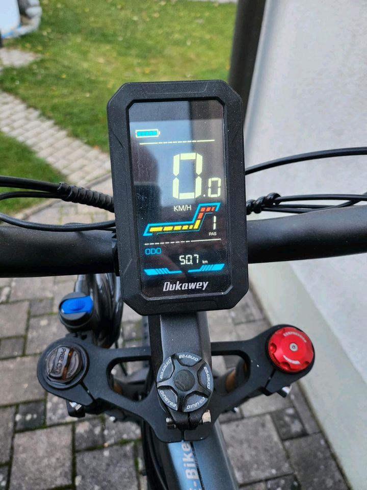 E - Fatbike mit Nummernschild in Heiligenstadt