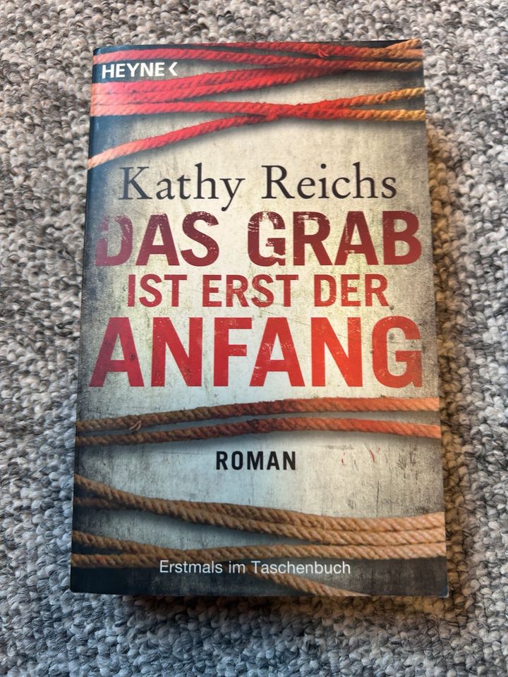 Kathy reichs - das grab ist erst der anfang in Salzgitter