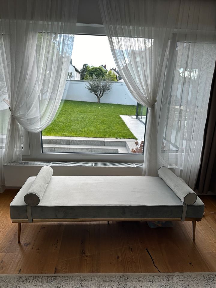 Westwing Samt Daybed Aurora in Wiesbaden