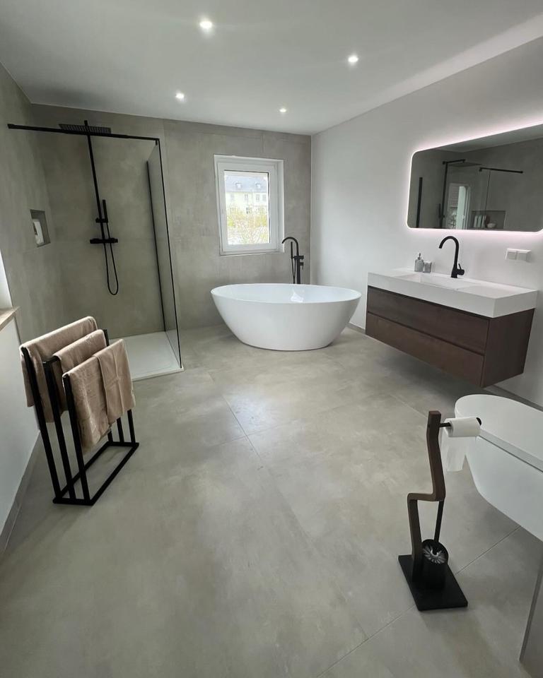 Fliesen Fliesenleger Umbau Renovieren Neubau Altbau Badezimmer in Bayreuth