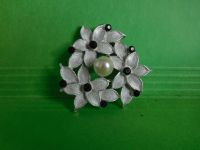 ältere Brosche Blume Blüte mit Perle Modeschmuck vintage Schleswig-Holstein - Klein Rönnau Vorschau