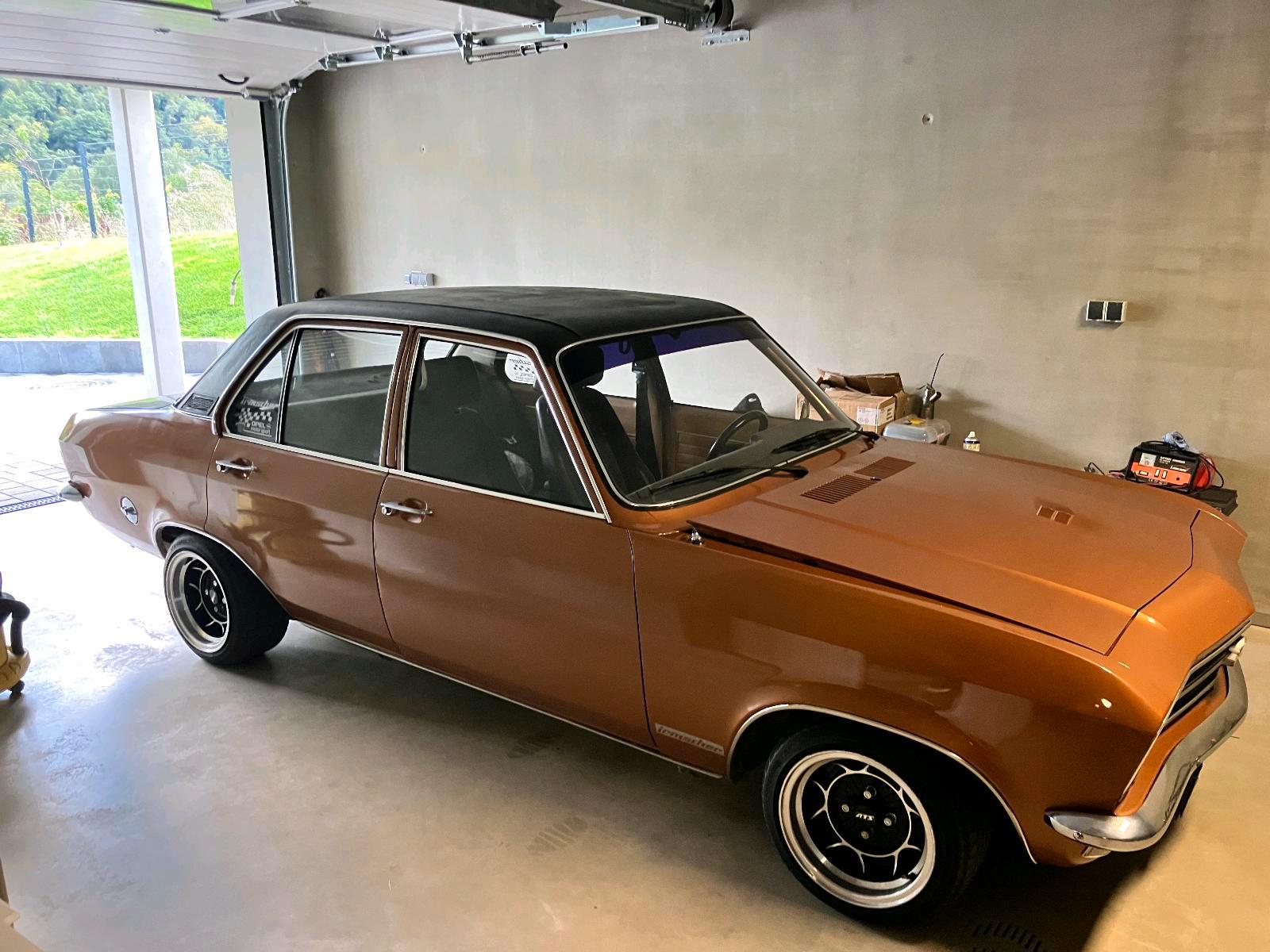 Abbildung des Autos opel ascona a