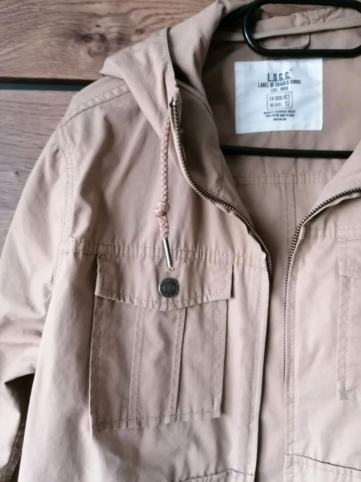 Leichte Übergangsjacke von H&M NEU! in Sankt Augustin