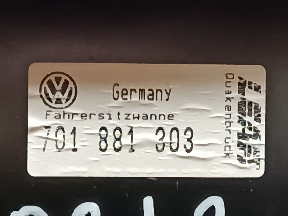 Fahrersitz vorne links VW T4 Multivan 701881303 in Vaihingen an der Enz