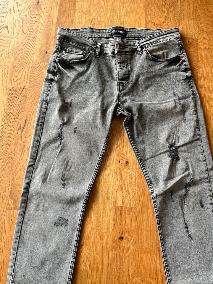 Jeans | Herren | RESLAD | W: 31 L: 32 | Farbe grau in Wasungen