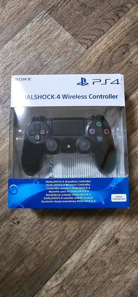 ORIGINAL PLAYSTATION 4 DUALSHOCK CONTROLLER in Dillingen (Donau)