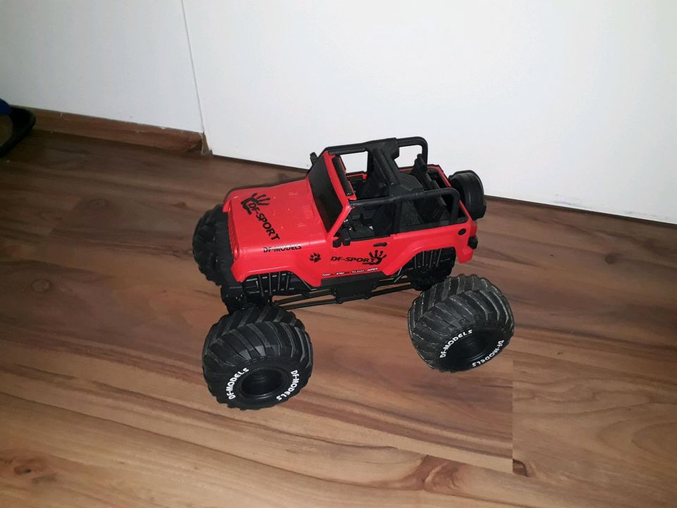 df Models JUMBO FOOT Off-Roader 1:10 RTR in Alpirsbach