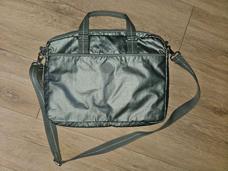 Laptoptasche in silber - Kipling in Stuttgart