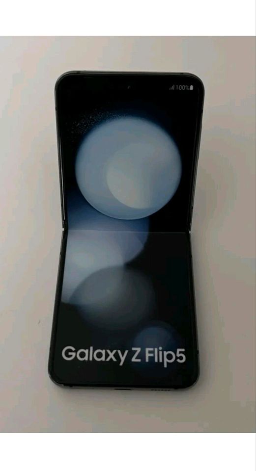 Samsung Galaxy Z Flip 5 Mint, Dummy, Handyattrappe Original Ware in Biberach an der Riß