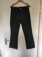 Zara Jeans schwarz 40 42 M/L Flare Fransen Hose wie neu Hessen - Rüsselsheim Vorschau