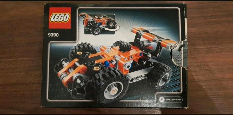 *KOMPLETT* Lego 9390 Technik/ 2 in 1 Abschlepptruck + Rennwagen in Erlangen