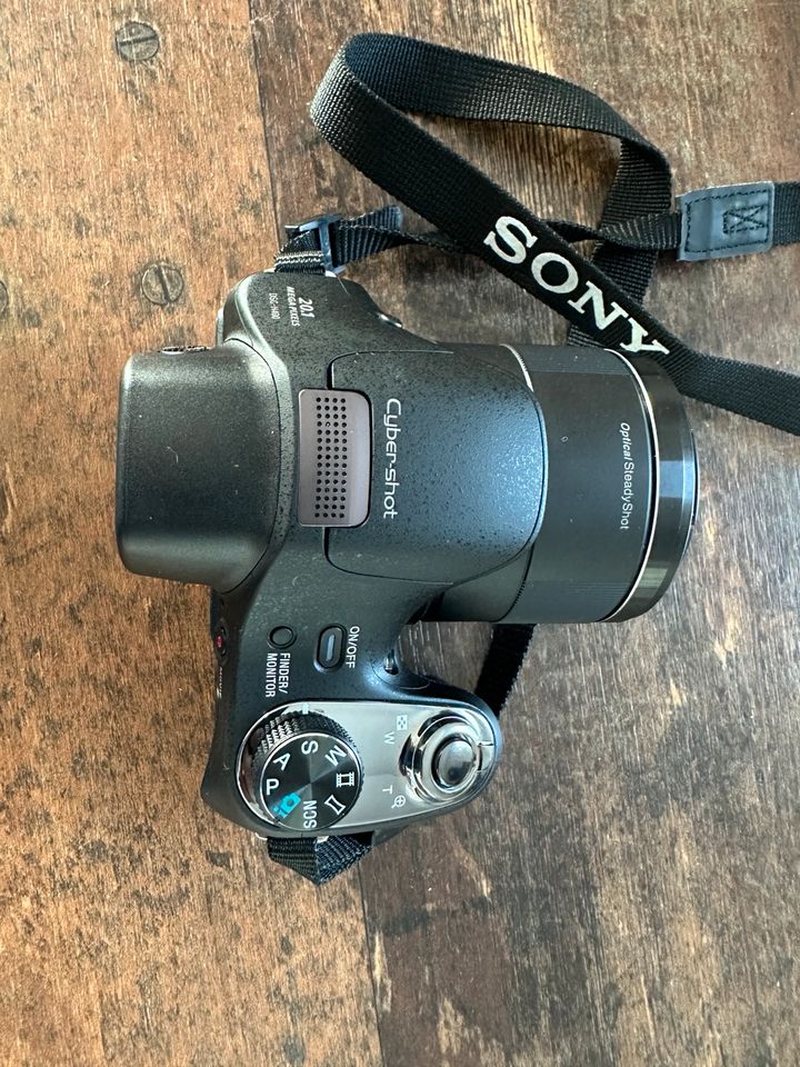Sony DSC-H400 Kompaktkamera in Bissendorf