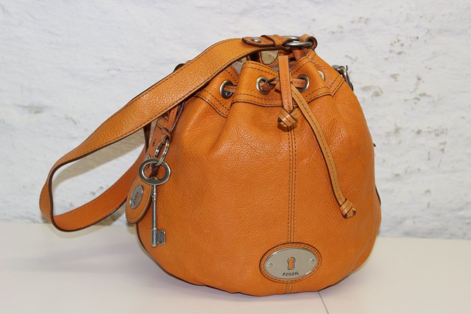 FOSSIL Maddox Drawstring Leder Tasche Orange Schultertasche in Duisburg