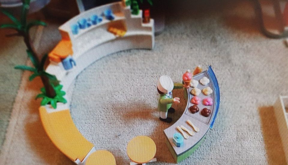 Playmobil Einkaufszentrum mit Erweiterung in Eggermühlen