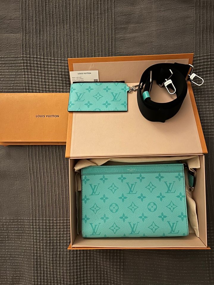 Louis Vuitton Gaston Wearable Wallet Miami Green *sehr guter Zust in Frankfurt am Main